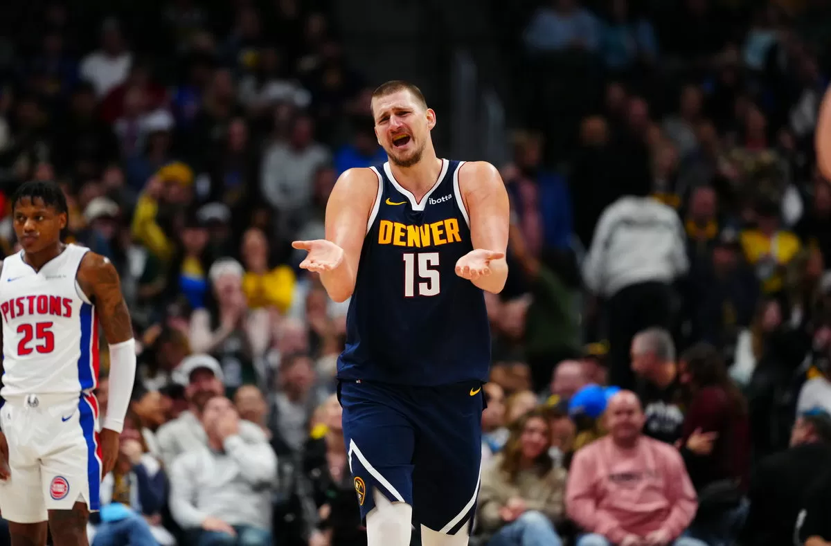 Cameras Reveal Nikola Jokic’s Message to Worried Brother After Hyperextend Knee Injury