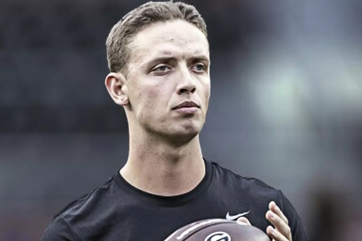 Carson Beck Still Holds Georgia Hierarchy Over Gunner Stockton in Latest Revelation