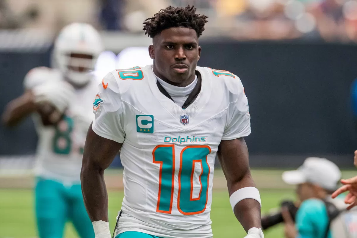 Dolphins Receive $56M Boost as Tyreek Hill’s Release Sparks Speculation on Chiefs Reunion