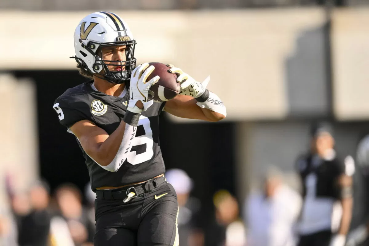 Biggest Winners and Losers From Day 2 of the 2026 NFL Combine: Eli Stowers’ Stock Rises, Emmanuel McNeil-Warren’s Falls