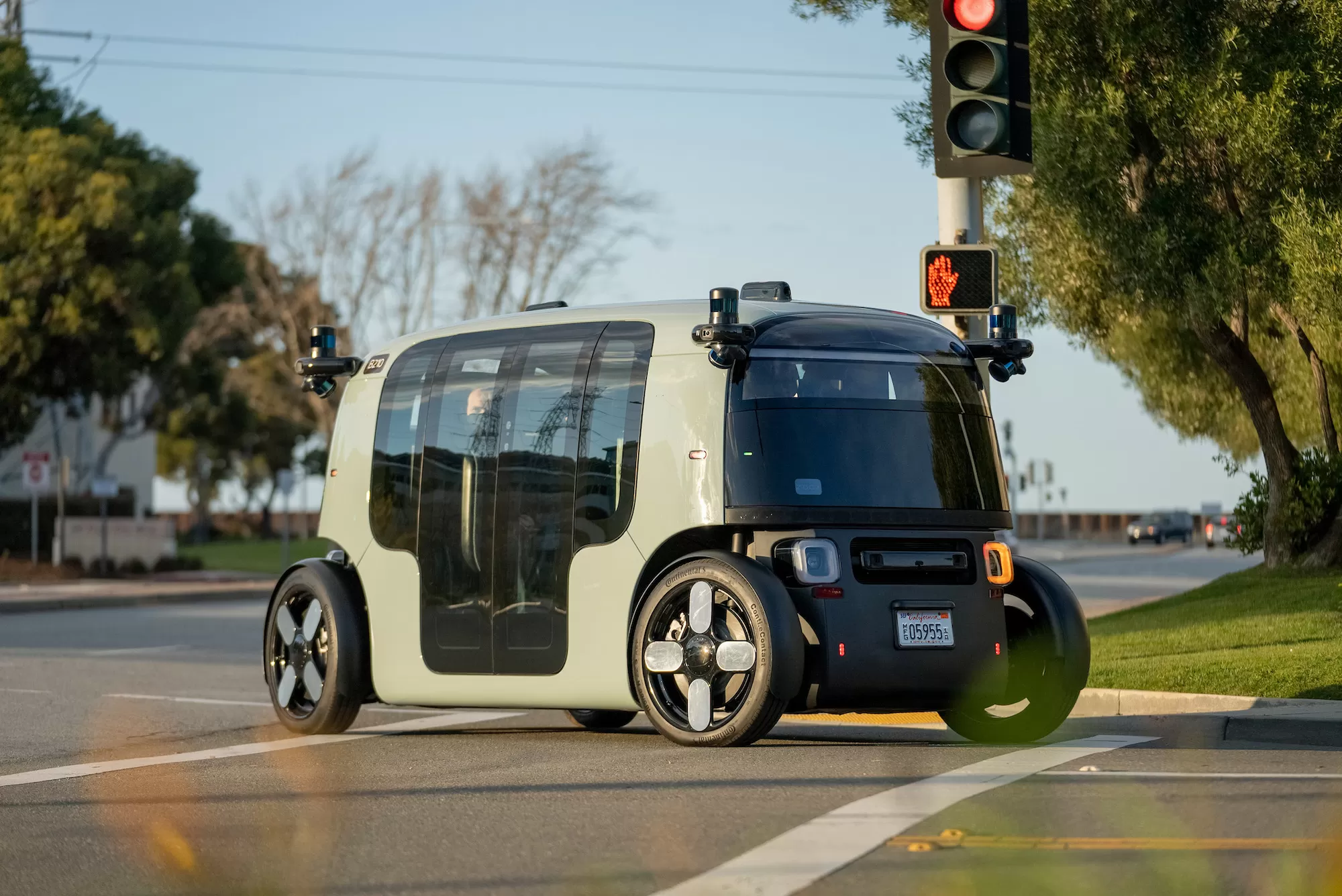 Zoox plans to put its robotaxis on the Uber app in Vegas this year
