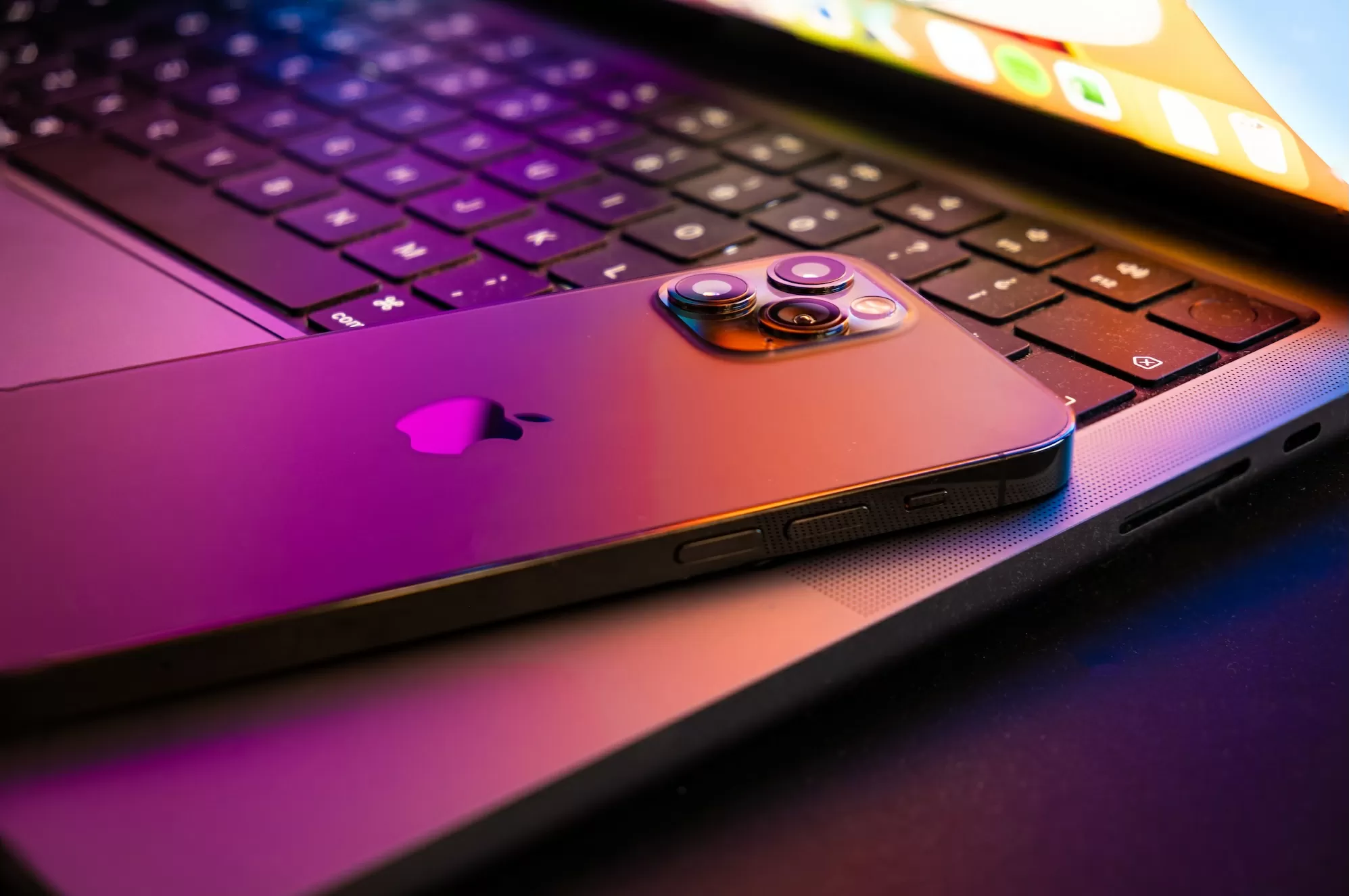 A suite of government hacking tools targeting iPhones is now being used by cybercriminals