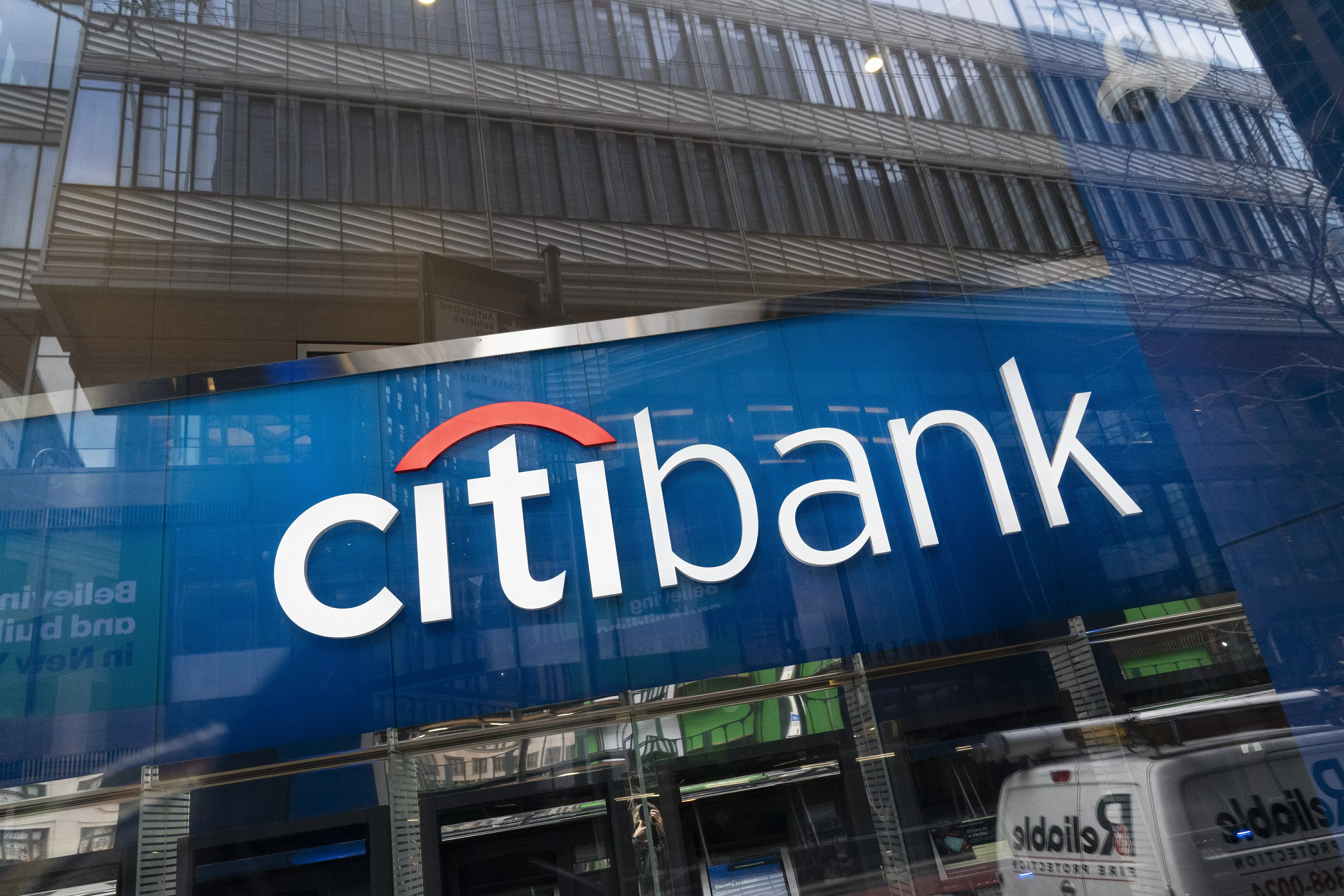 Banks evacuate, close offices in Qatar, Dubai after Iran threatens attacks