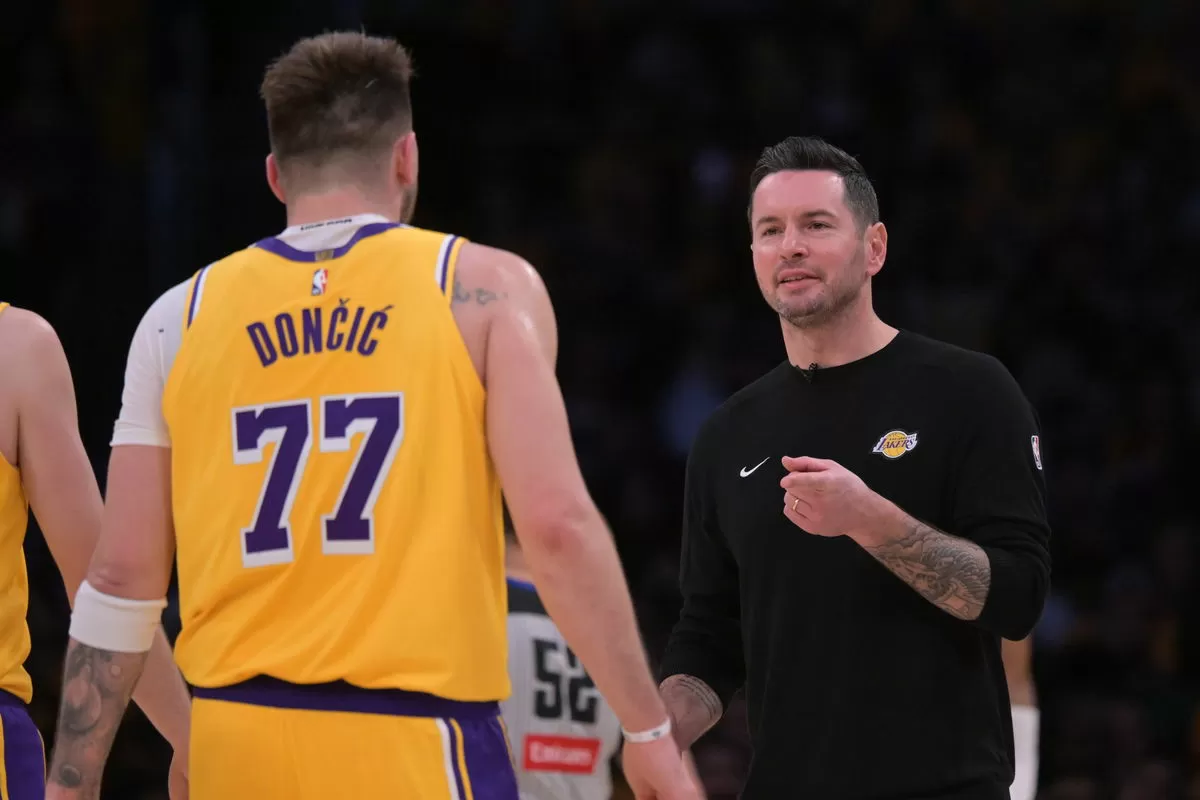 “Sit the F*** Down”: JJ Redick’s Heated Conversation With Luka Doncic From Lakers-Warriors Revealed
