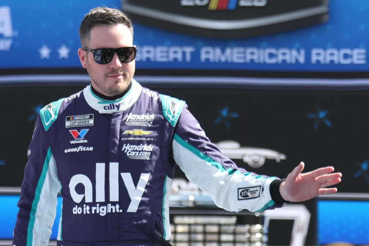 FOX Broadcaster Issues Public Apology After On-Air Blunder Involving Alex Bowman’s Health Condition