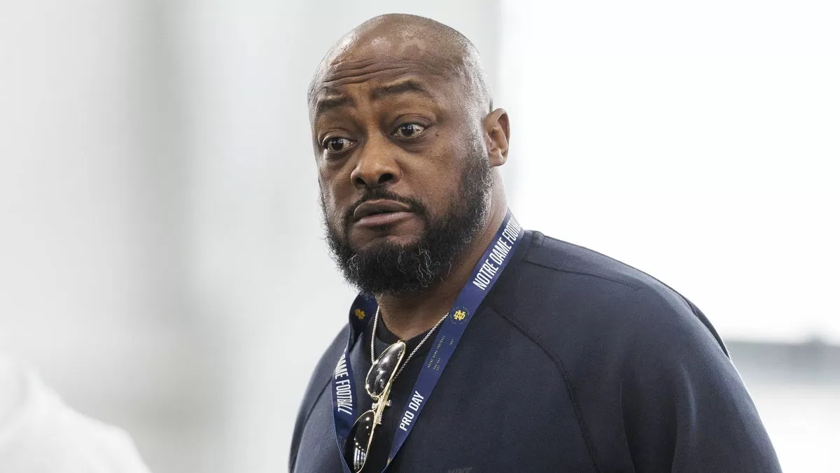 Mike Tomlin’s Son Rips ESPN in Expletive-Laced Rant After FOX Emerged Favorite for Ex-Steelers HC
