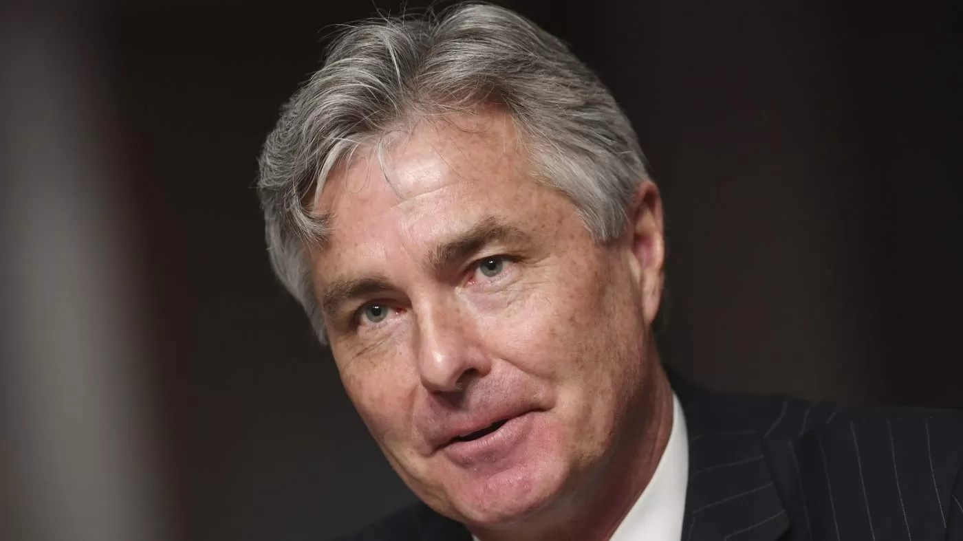 Former Navy secretary: 'No doubt' US could run Strait of Hormuz