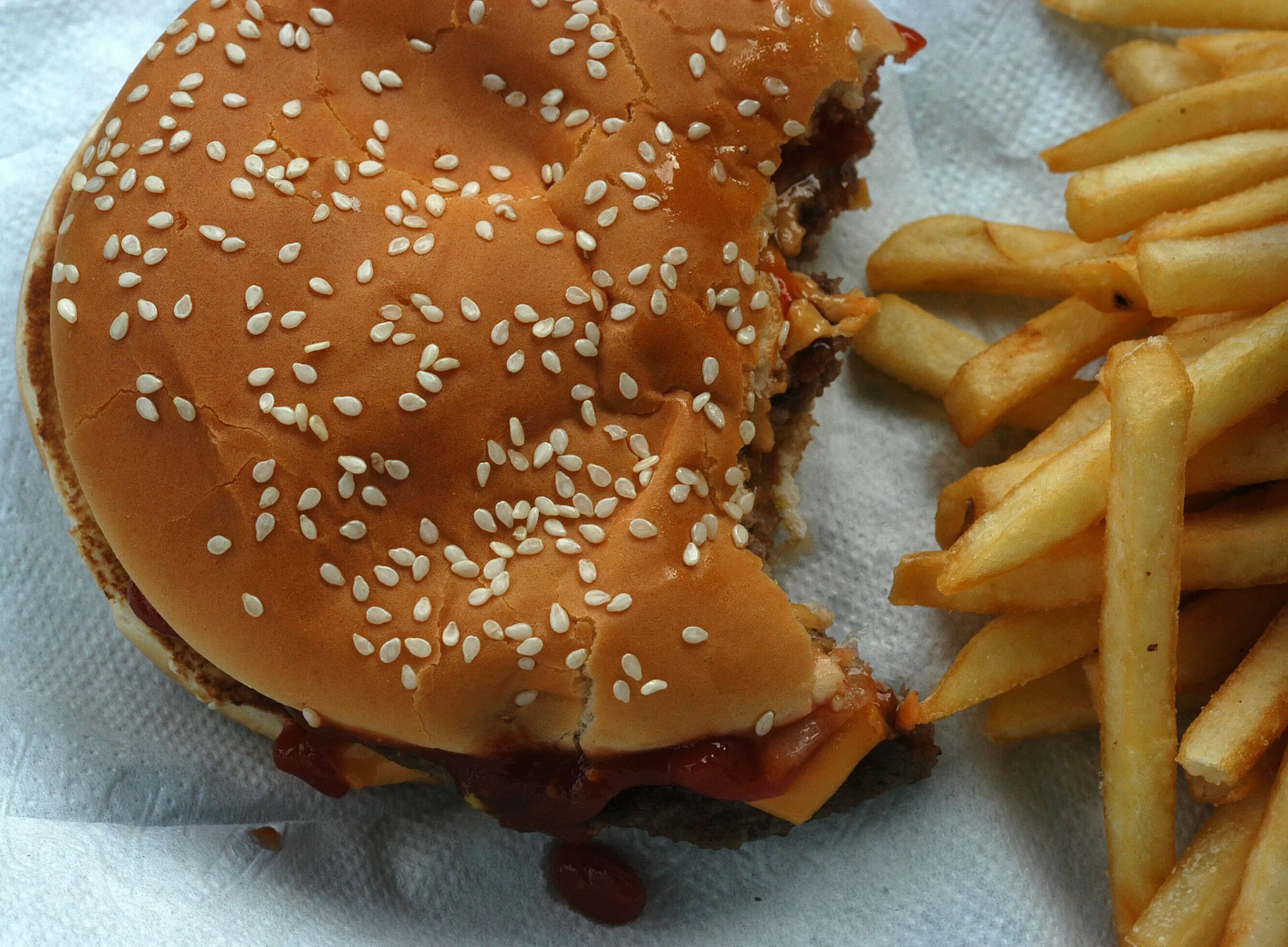 ‘Downturn diet’? The crunch on fast food chains as consumers seek deals