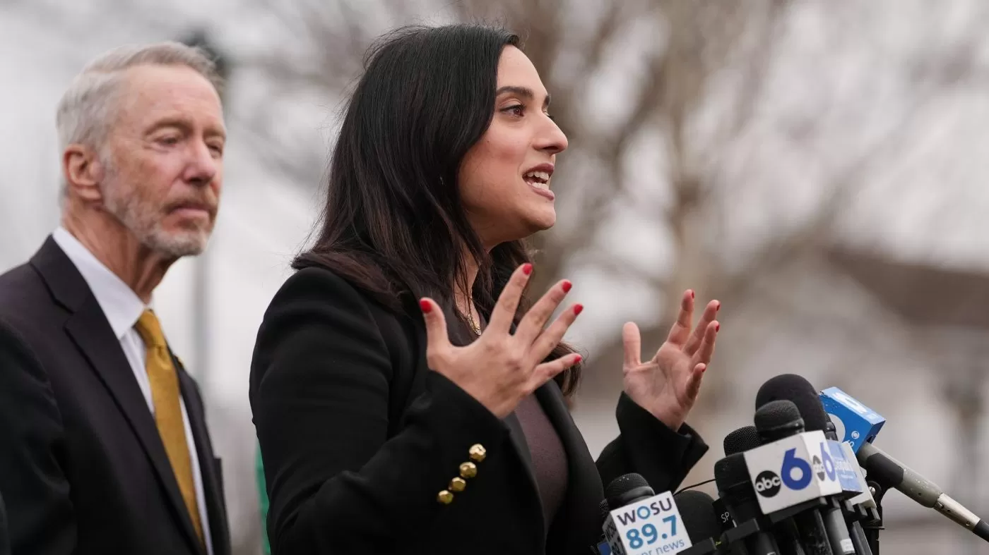 Iranian American lawmaker says Trump needs to find an off-ramp quickly for Iran war