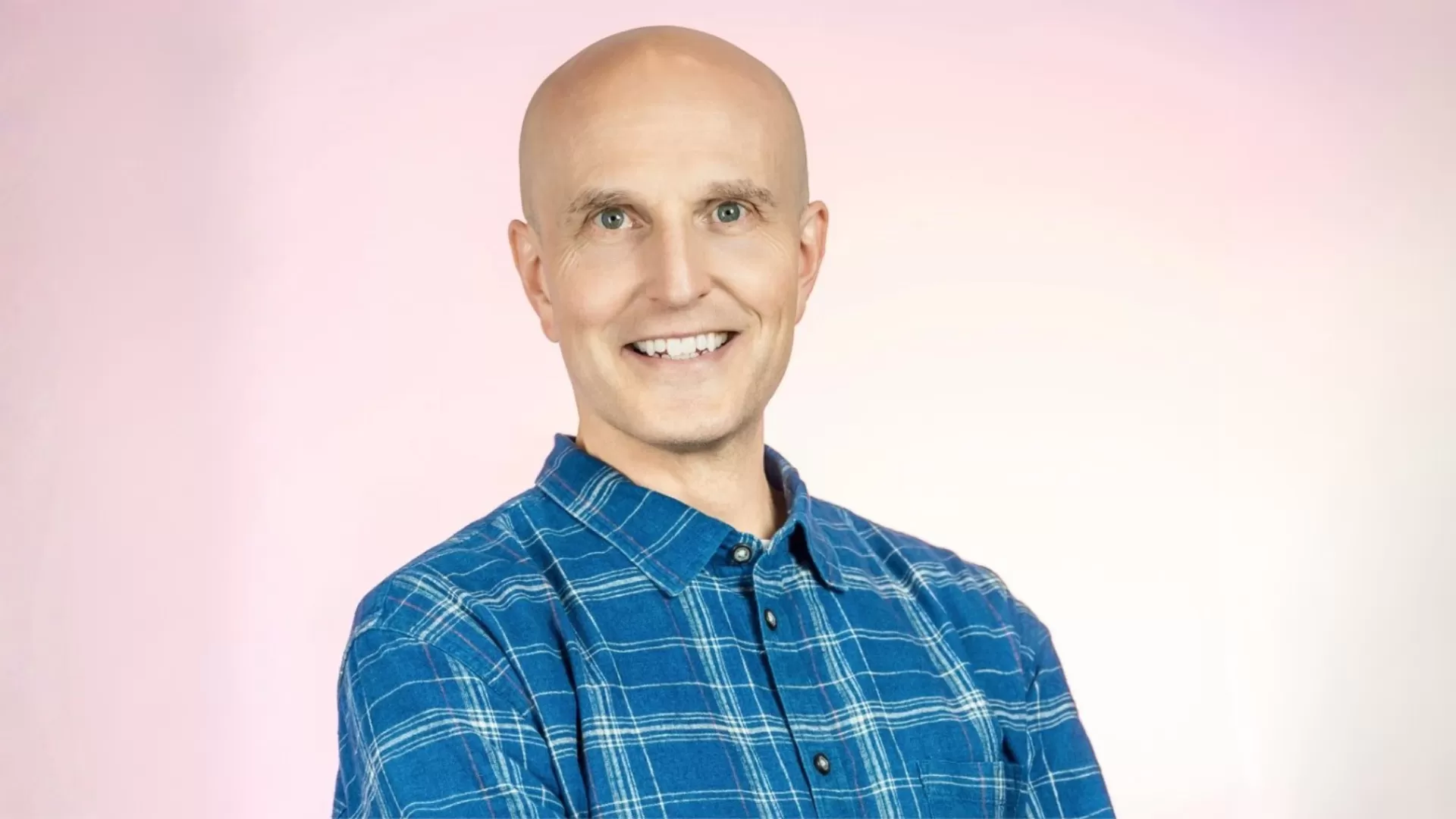 His house burned down. He used the insurance money to build PopSockets.