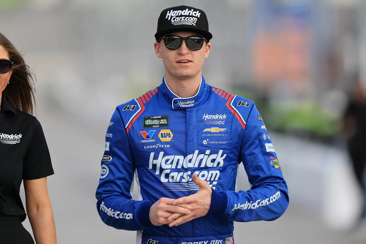 Rick Hendrick’s Notorious Star Shrugs Off NASCAR Garage’s Anger in 2-Words