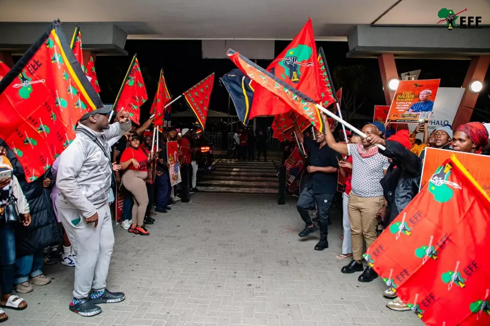 EFF supporters picket outside kuGompo Magistrate’s Court