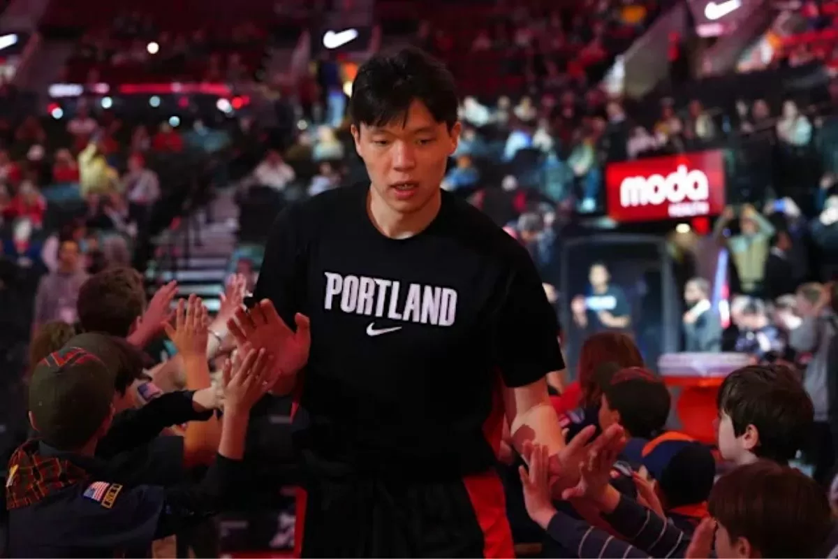 Trail Blazers Face 6-Figure Fine, Suspension for “Illegal Contact” With 20-Year-Old Star – Report