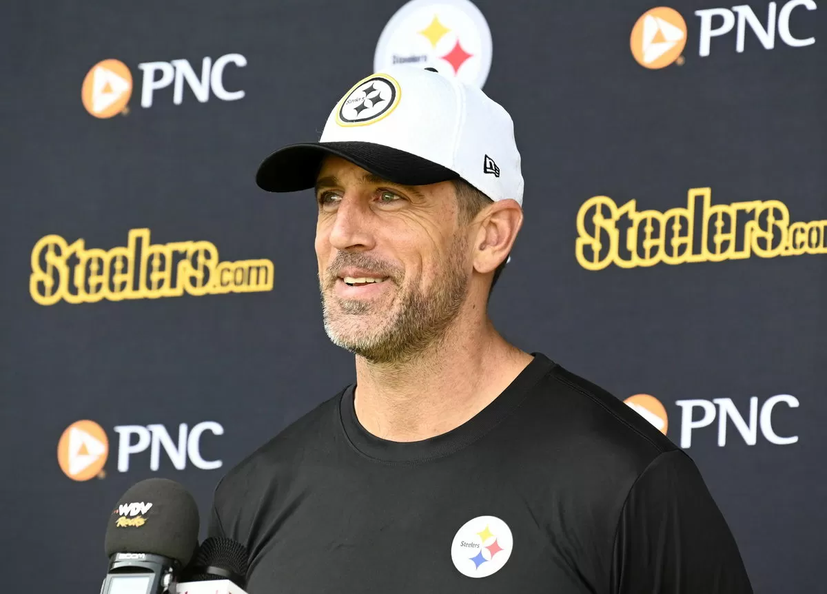Pittsburgh Steelers Explore Future QB Investment Amid Aaron Rodgers Update From Broncos