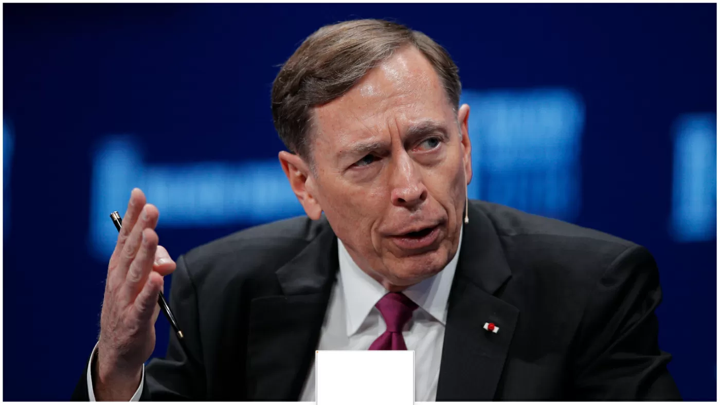 Former CIA director: 'Russia no longer has the upper hand' in Ukraine war 