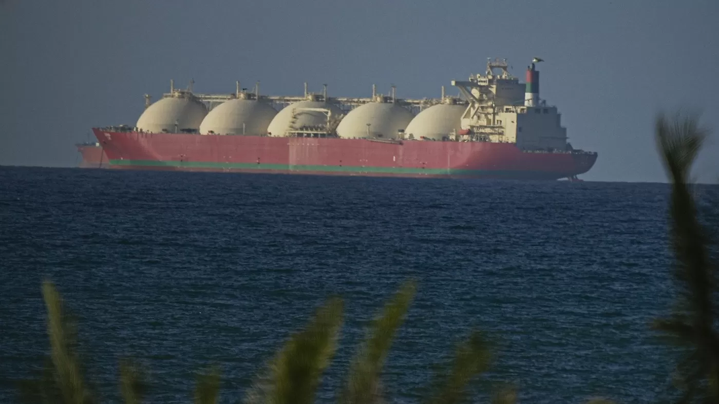 US military starts removing mines from Strait of Hormuz