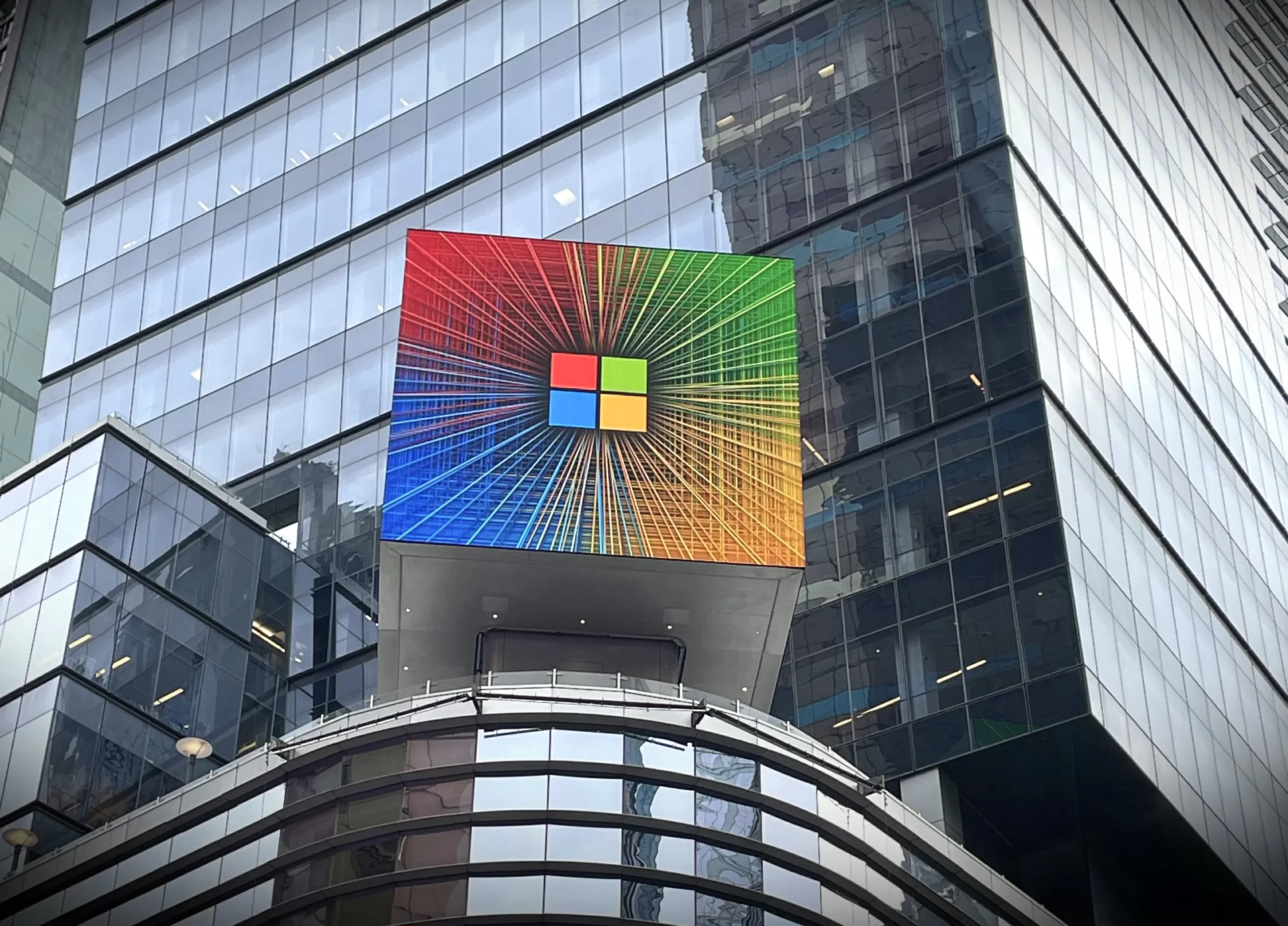 Microsoft offers buyout for up to 7% of US employees