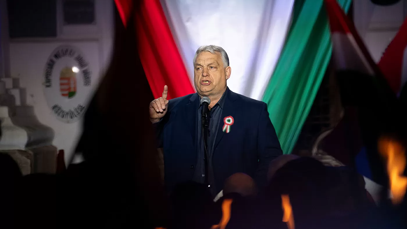 Trump ally Orbán sees government fall despite Vance visit