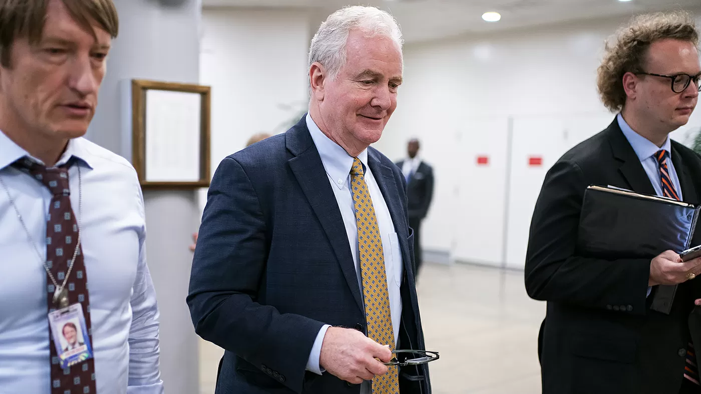 Senate Democrat: Strait of Hormuz tolls would be 'extraordinary win for Iran'