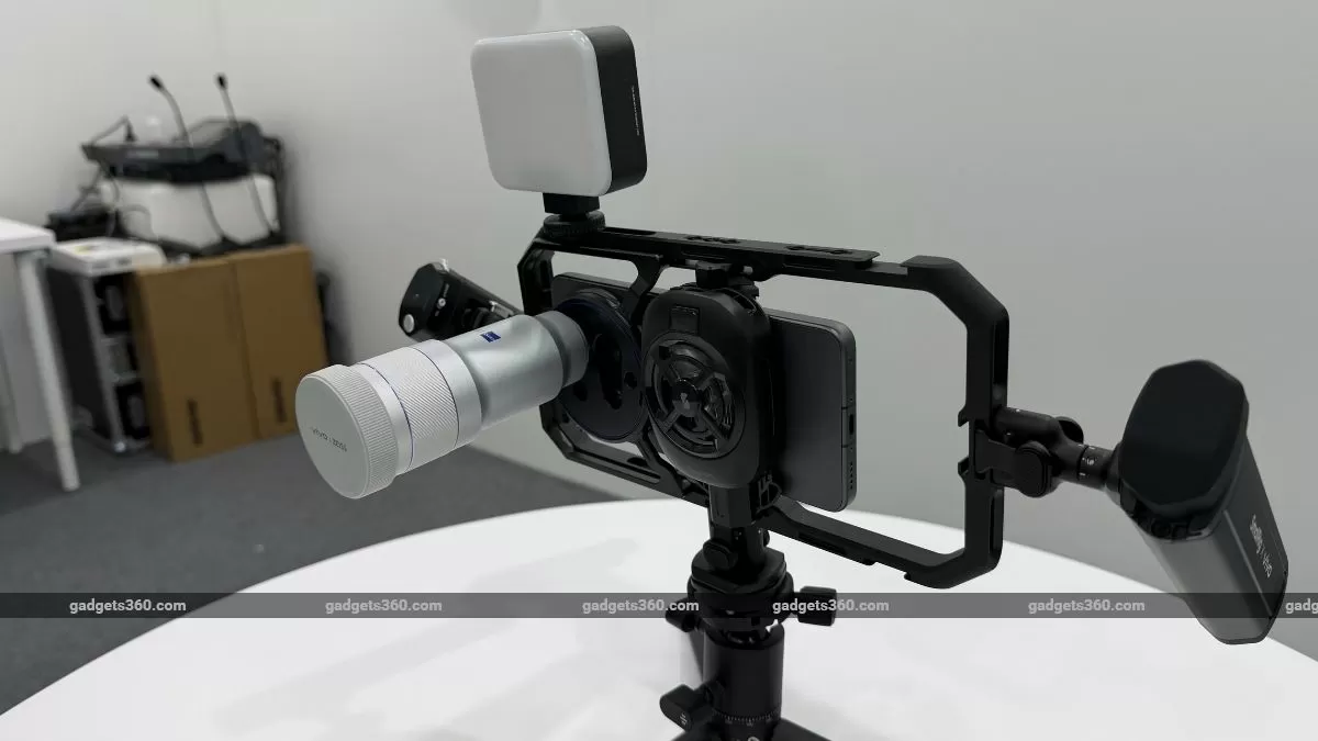 Vivo Reportedly Eyes Vlogging Camera, Broader Imaging Ecosystem Following Vivo X300 Ultra Launch