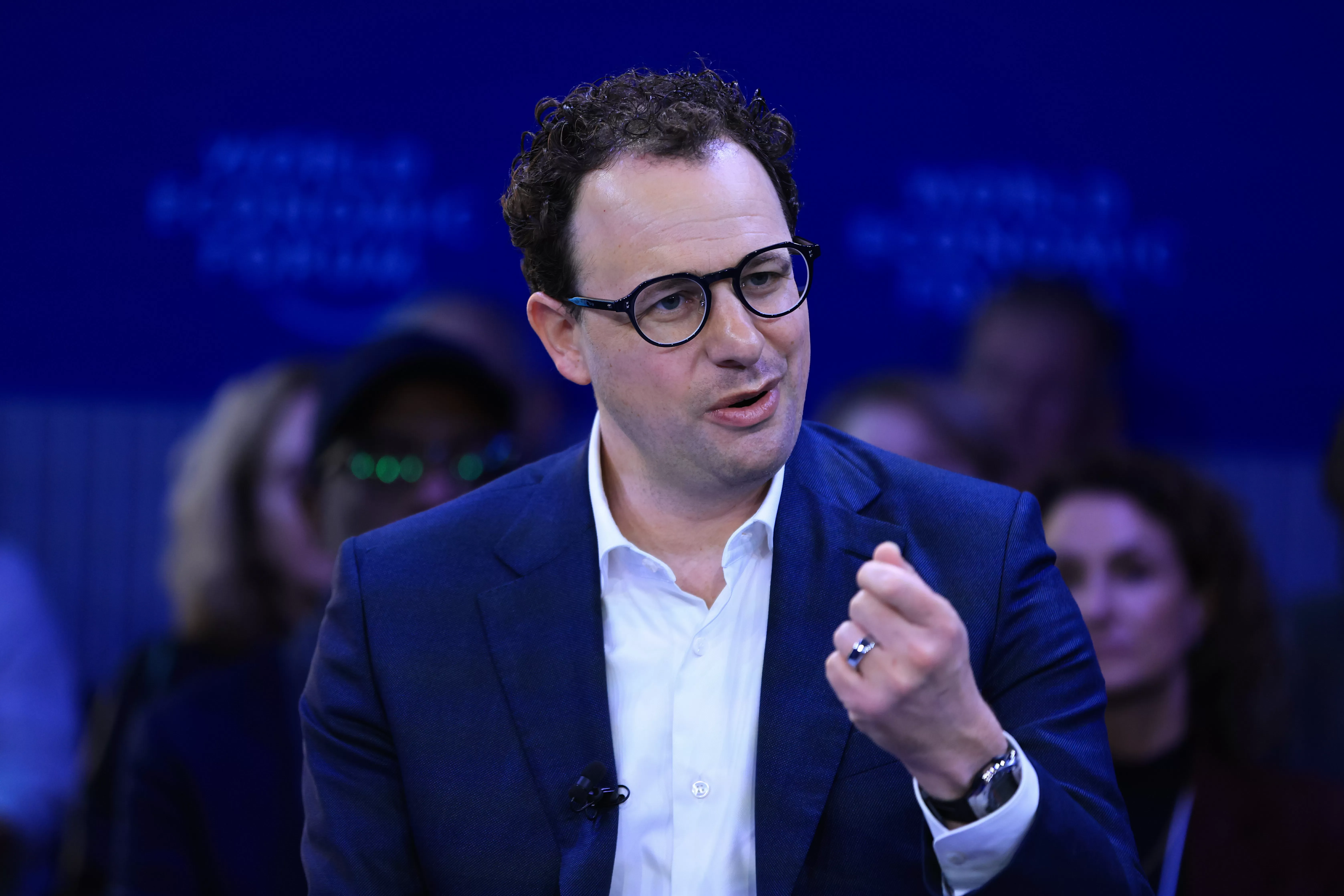 Anthropic debuts preview of powerful new AI model Mythos in new cybersecurity initiative